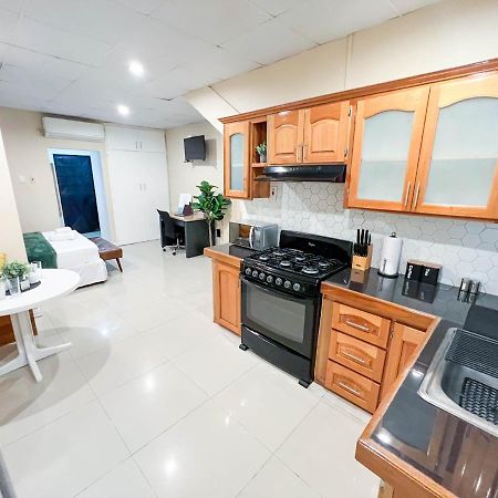 Port of Spain Stacys Place #4 Studio Apartment מראה חיצוני תמונה