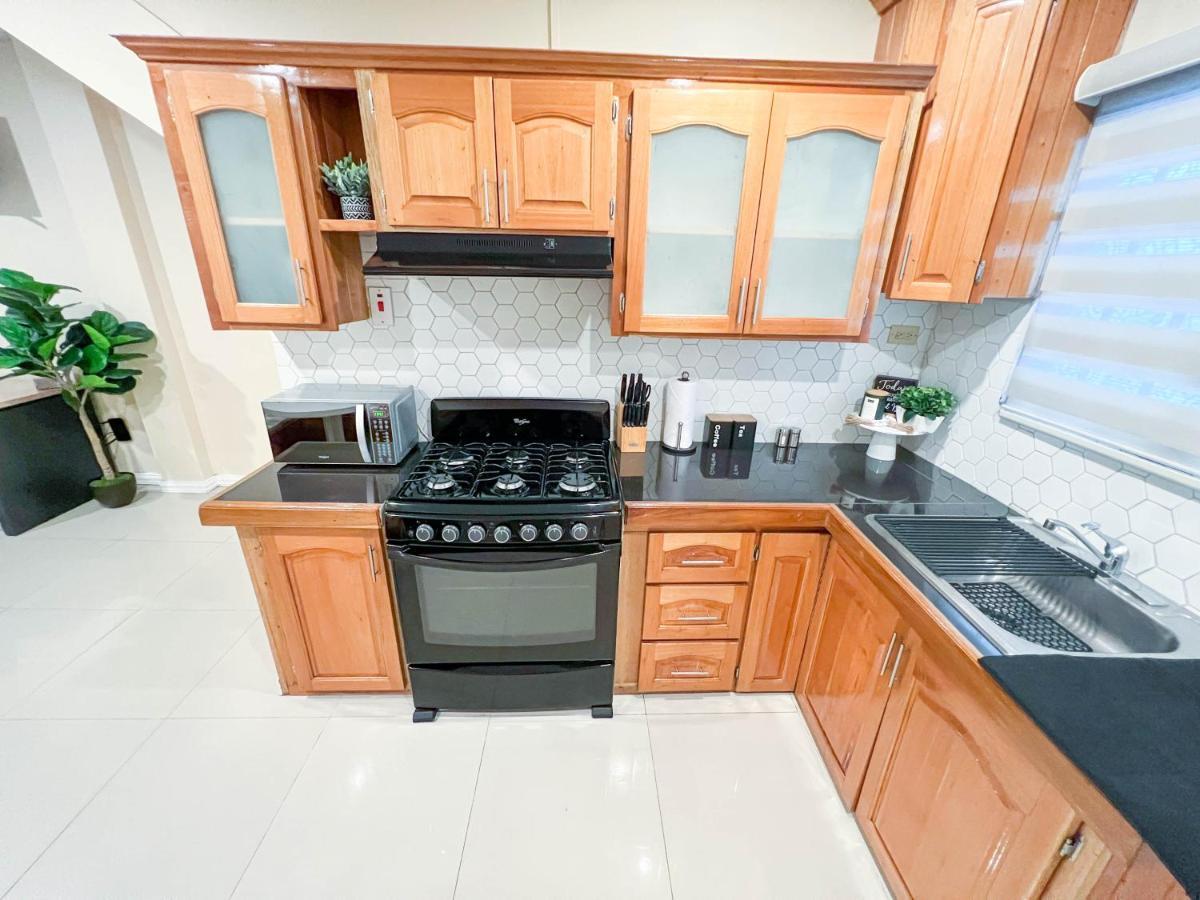 Port of Spain Stacys Place #4 Studio Apartment מראה חיצוני תמונה