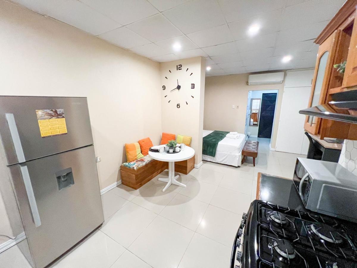 Port of Spain Stacys Place #4 Studio Apartment מראה חיצוני תמונה